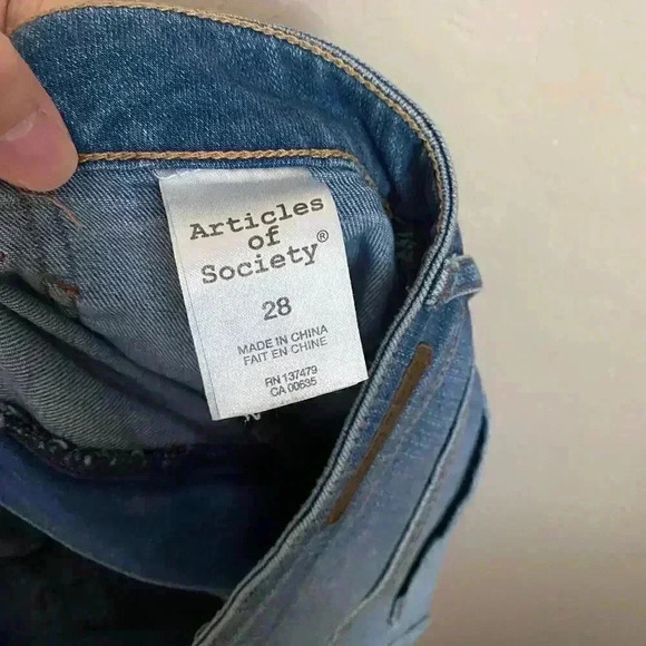 Articles of Society High Rise Distressed Shorts Size 28 - Picture 5 of 8